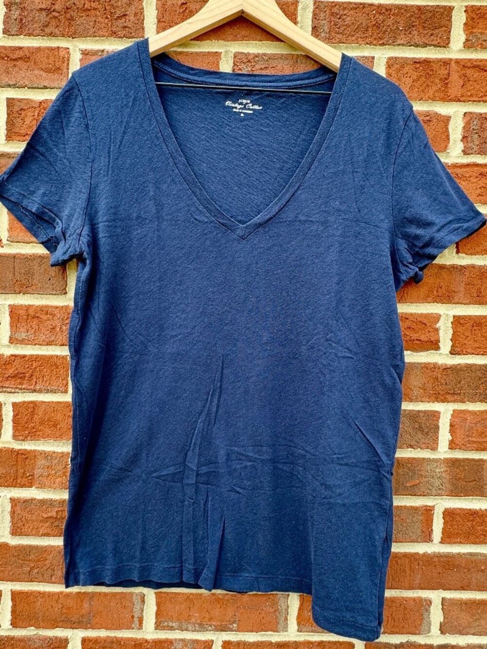 J Crew Vintage Cotton V Neck Tee Shirt XL Extra Large Navy Blue Slub Knit Basic - Picture 1 of 9